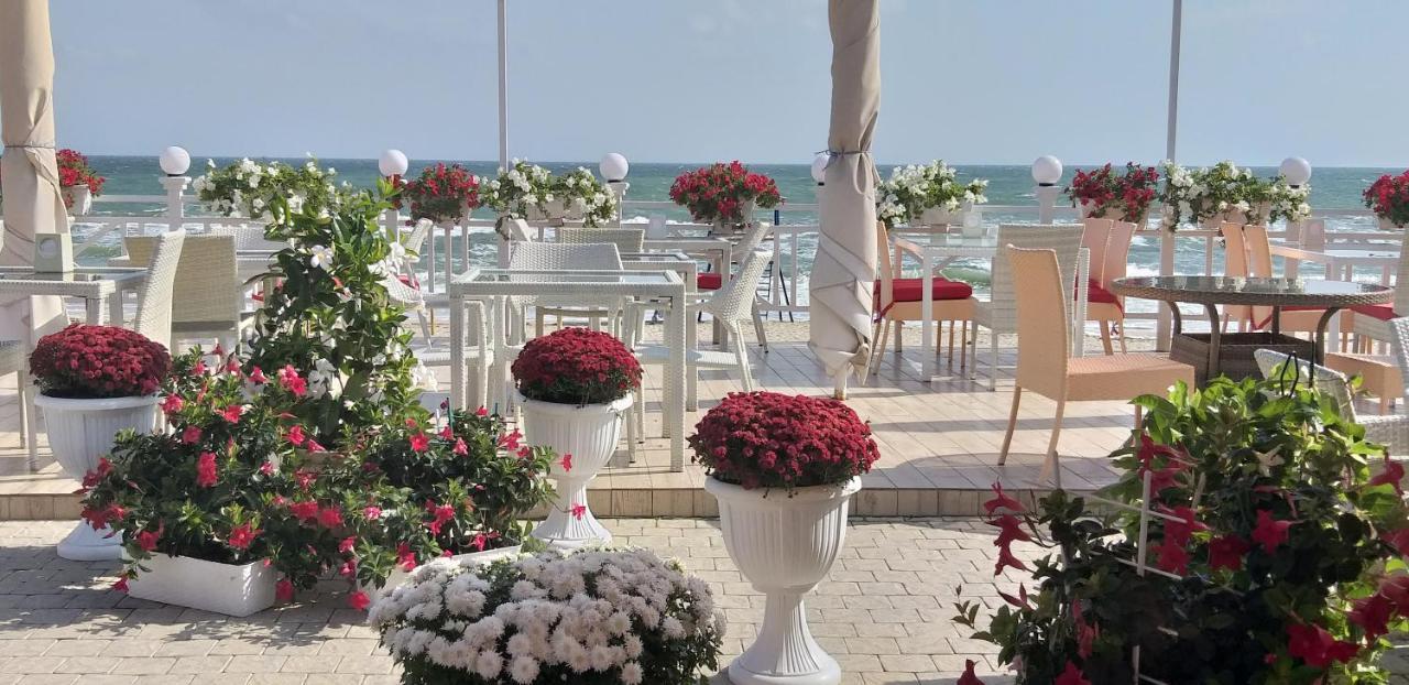 Hotel Shalanda à Odessa Extérieur photo