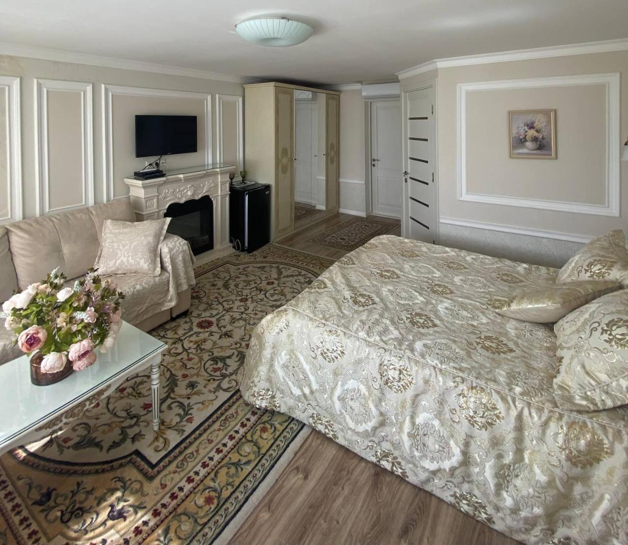 Hotel Shalanda à Odessa Extérieur photo