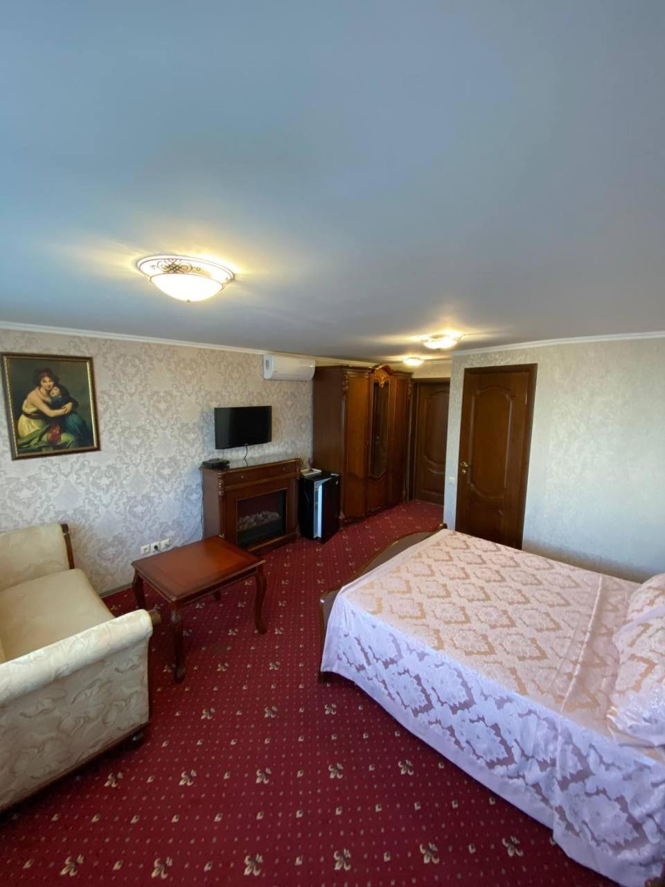 Hotel Shalanda à Odessa Extérieur photo