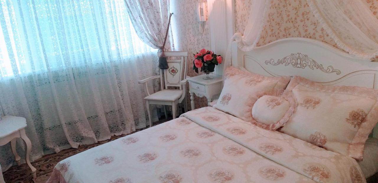 Hotel Shalanda à Odessa Extérieur photo